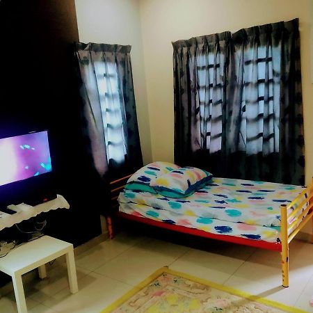 Hma Guesthouse Sepang Exterior foto