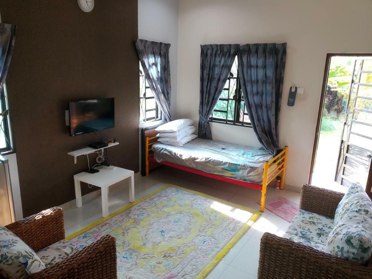 Hma Guesthouse Sepang Exterior foto